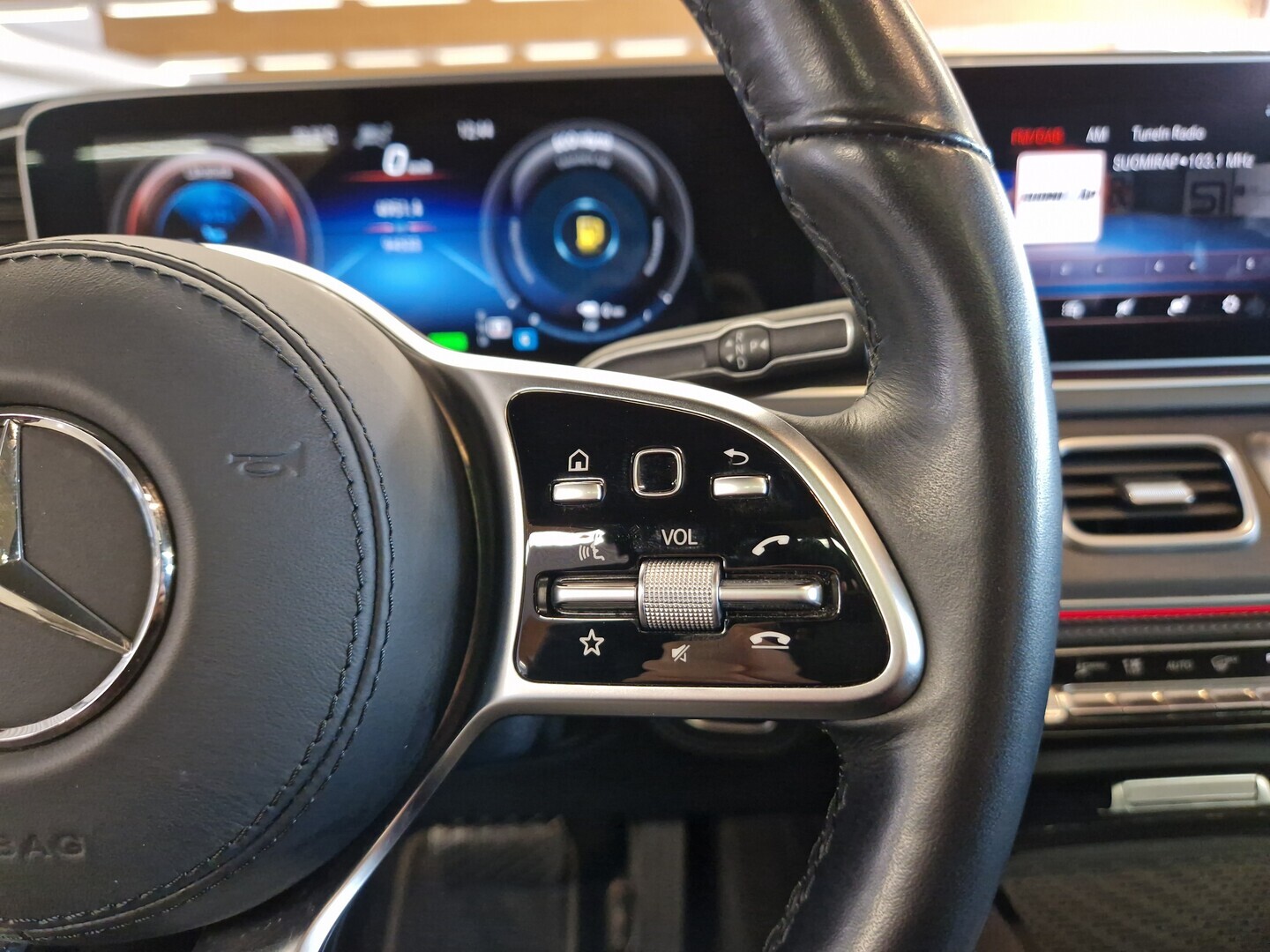 MERCEDES-BENZ GLE 2021