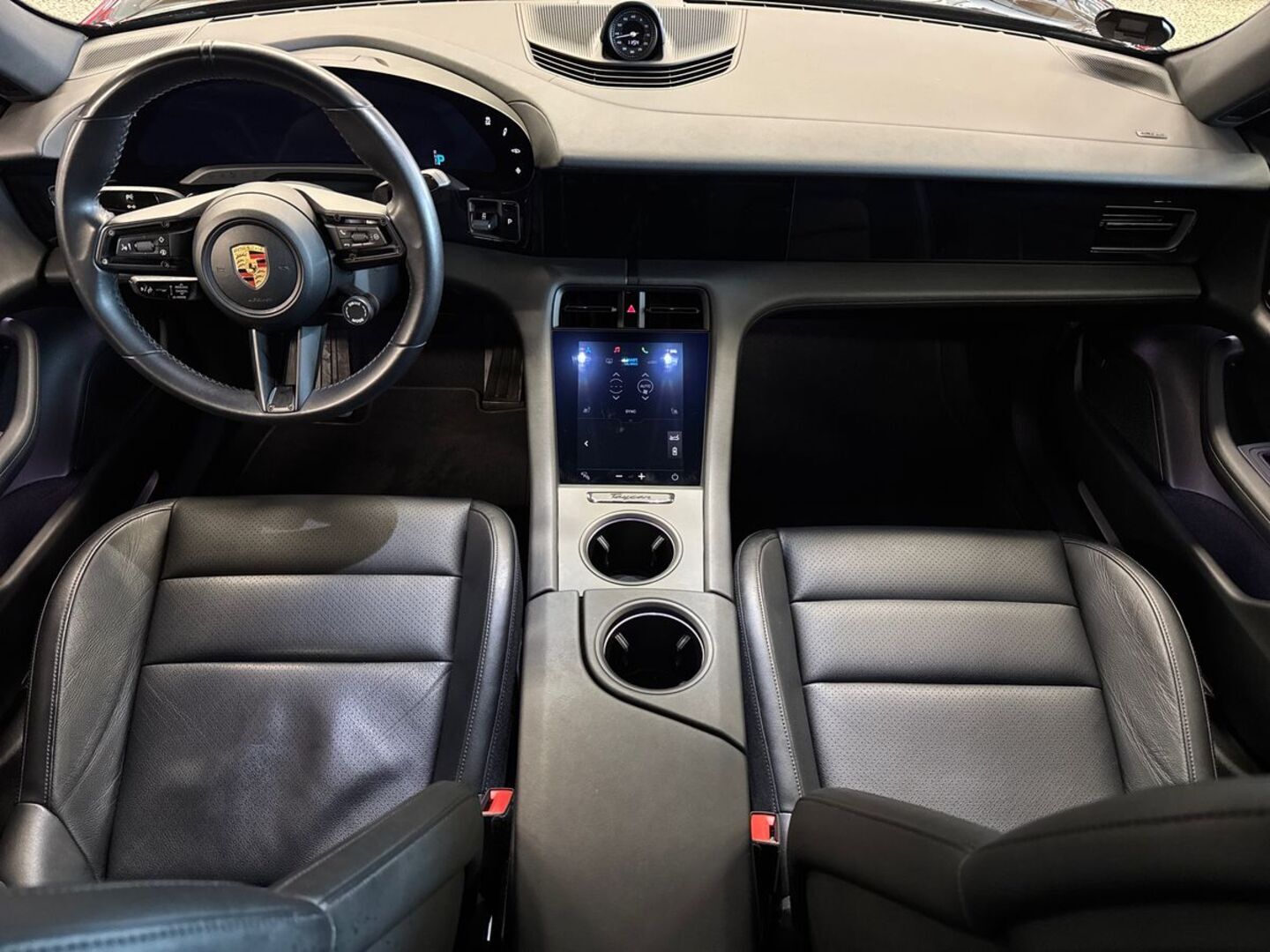 PORSCHE Taycan 2021