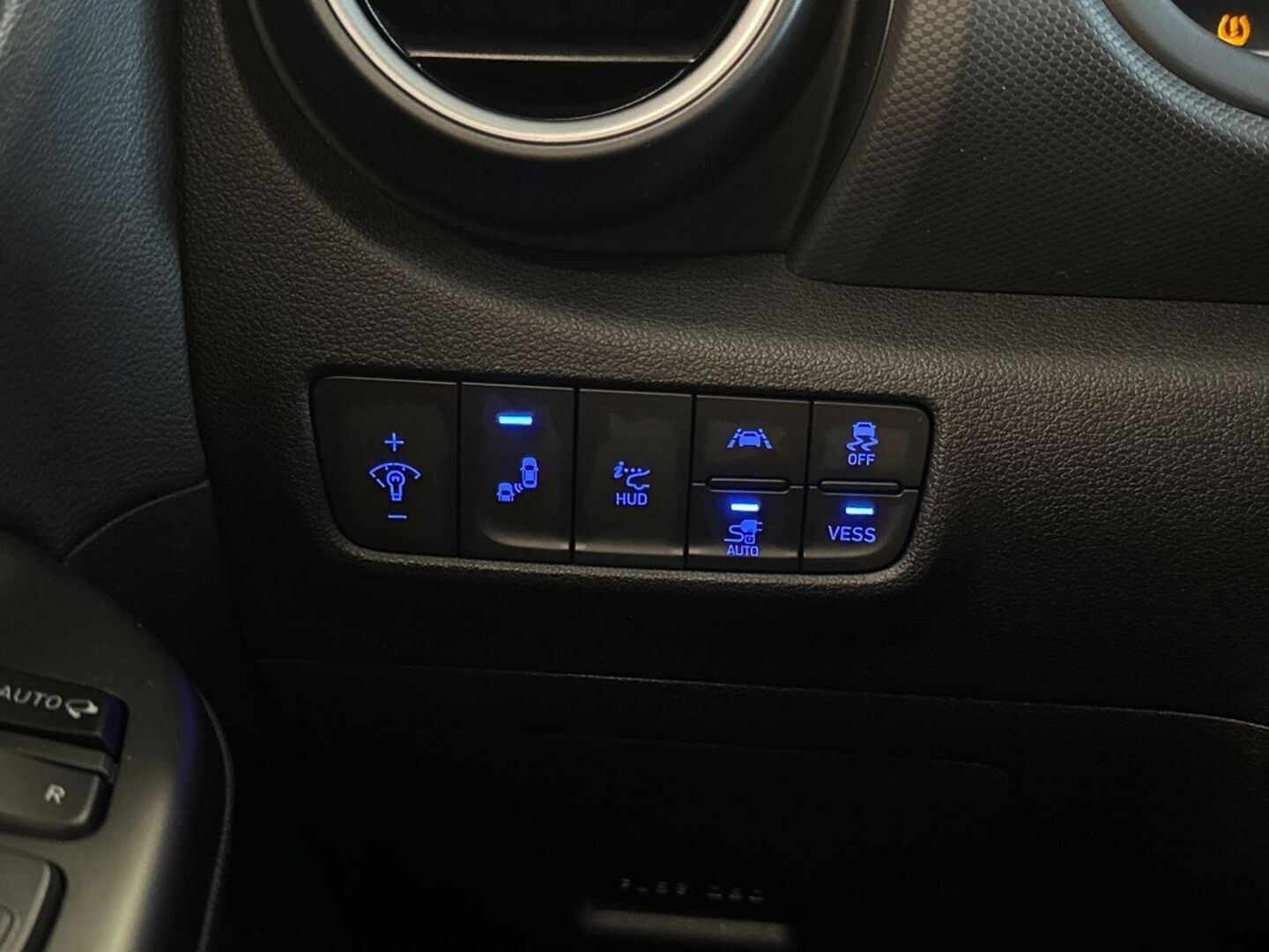 HYUNDAI KONA 22