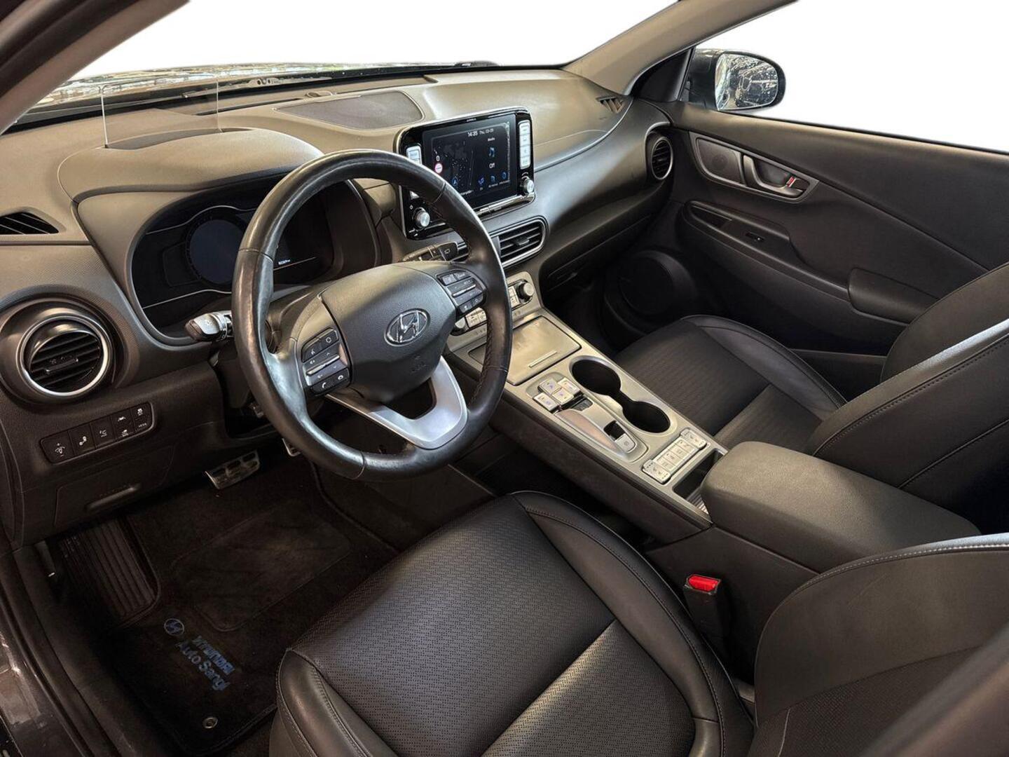 HYUNDAI KONA 7