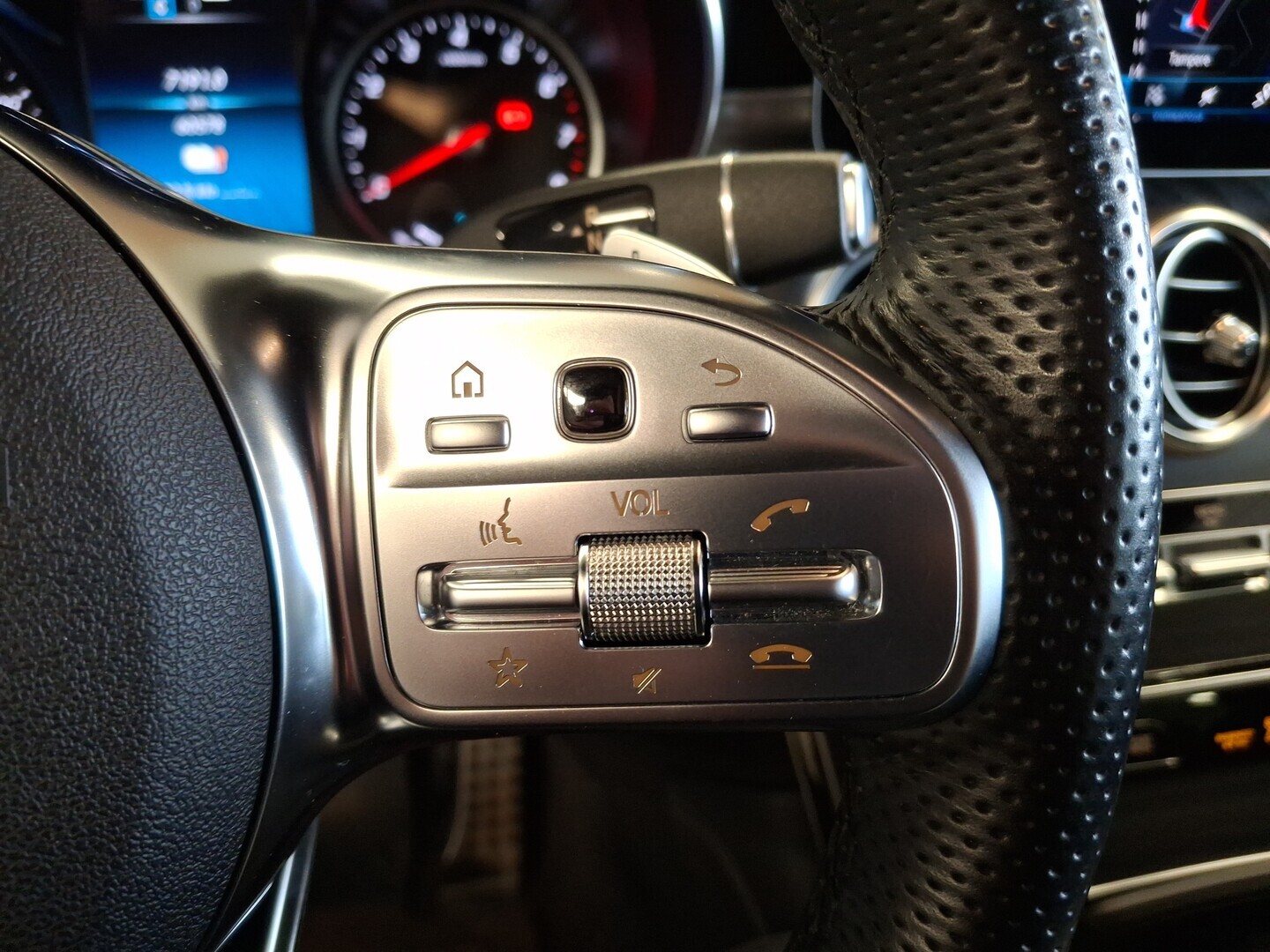 MERCEDES-BENZ GLC 2020