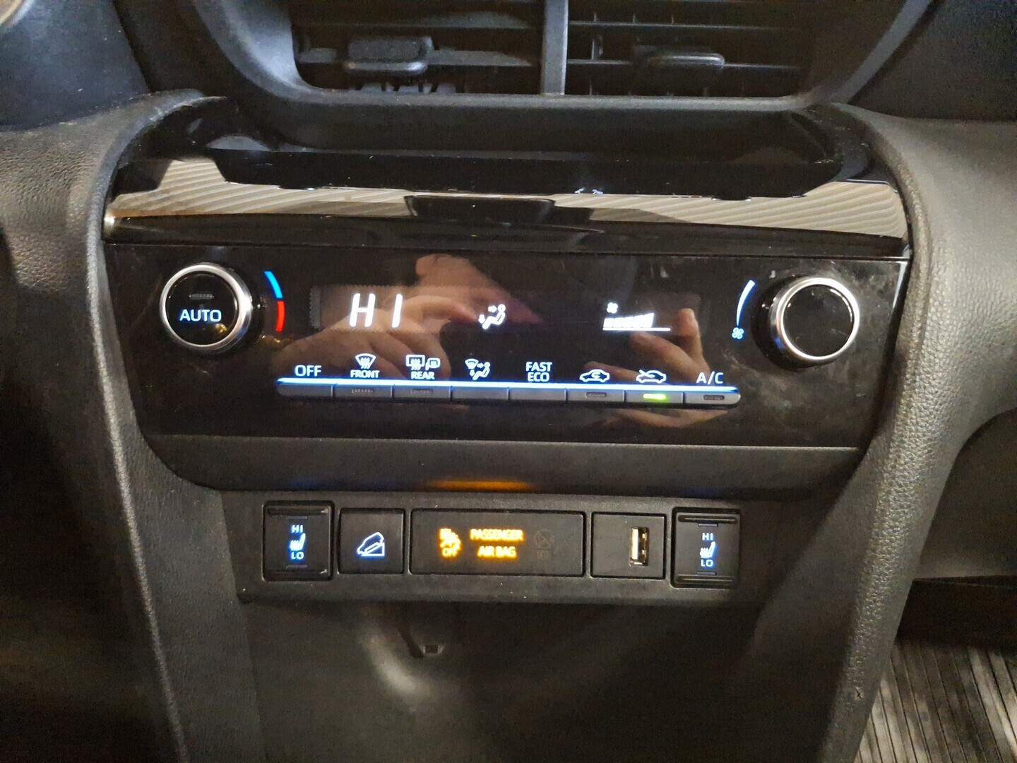 TOYOTA Yaris Cross 2023