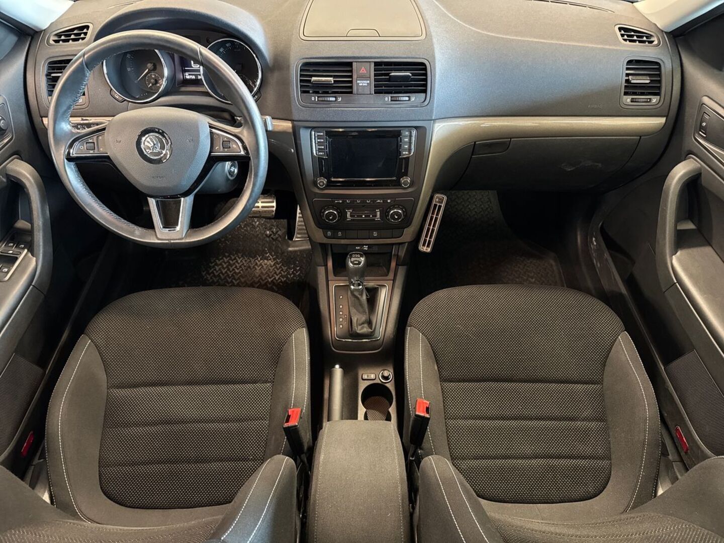 SKODA Yeti 2016