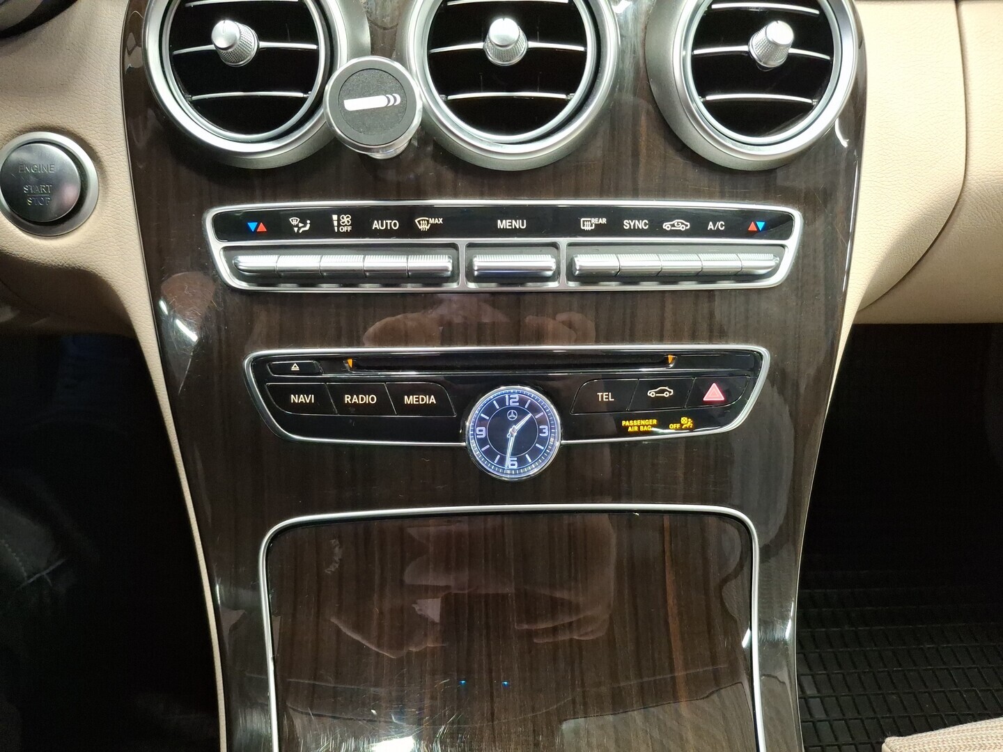 MERCEDES-BENZ C 2015