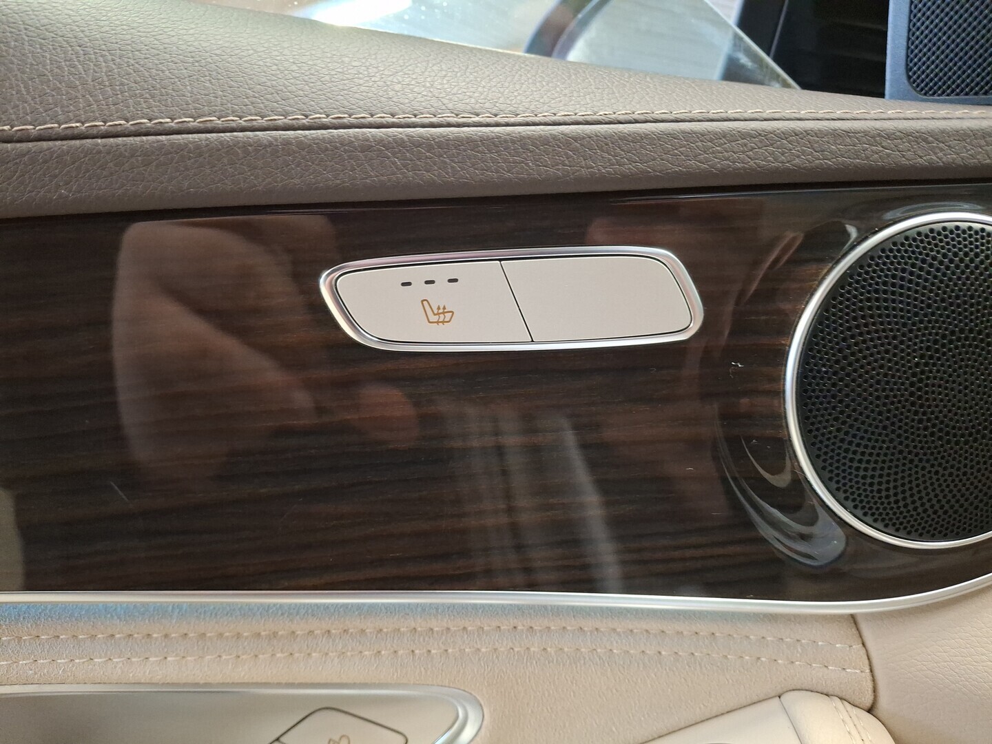 MERCEDES-BENZ C 2015