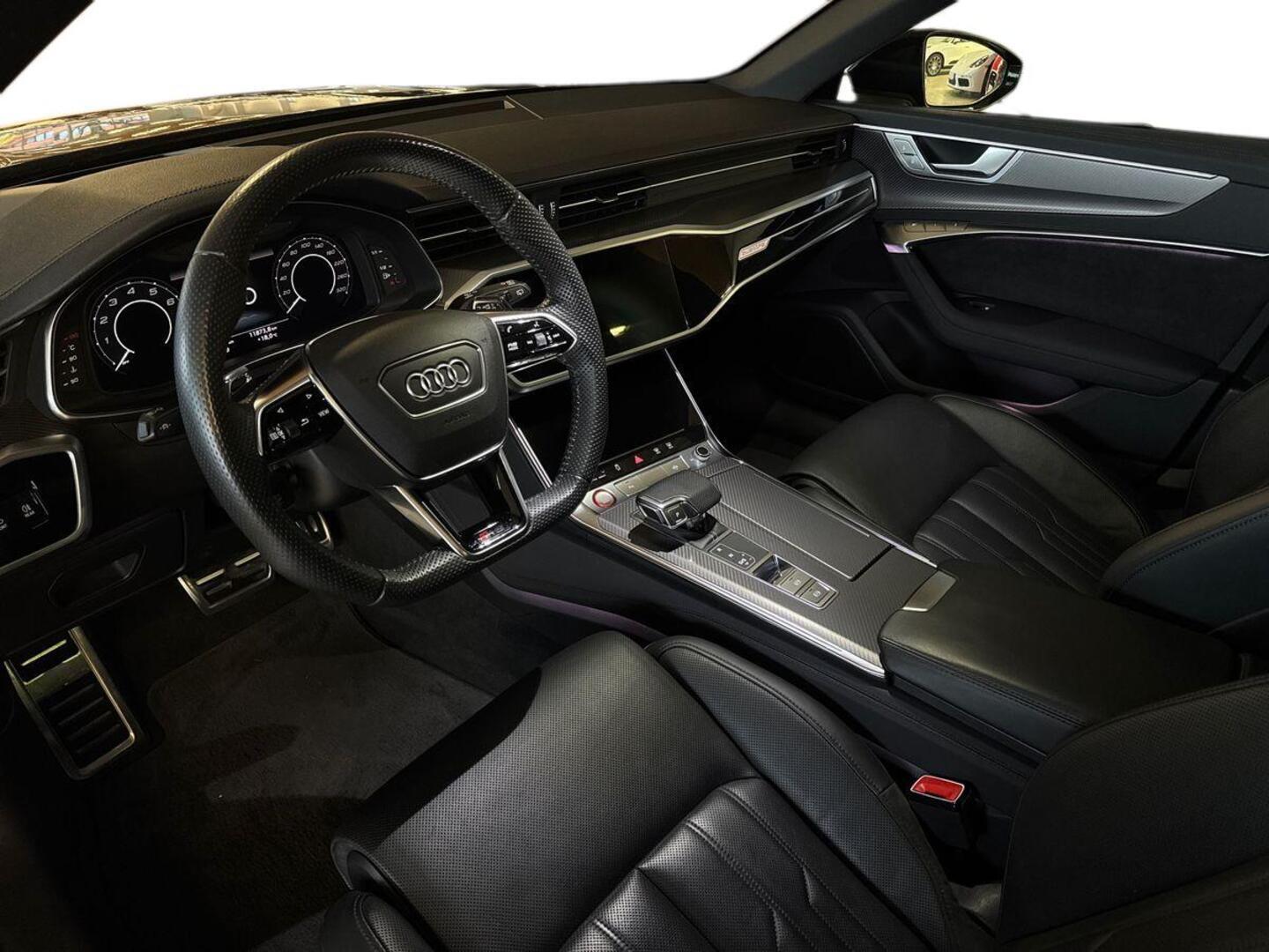 AUDI RS6 2020