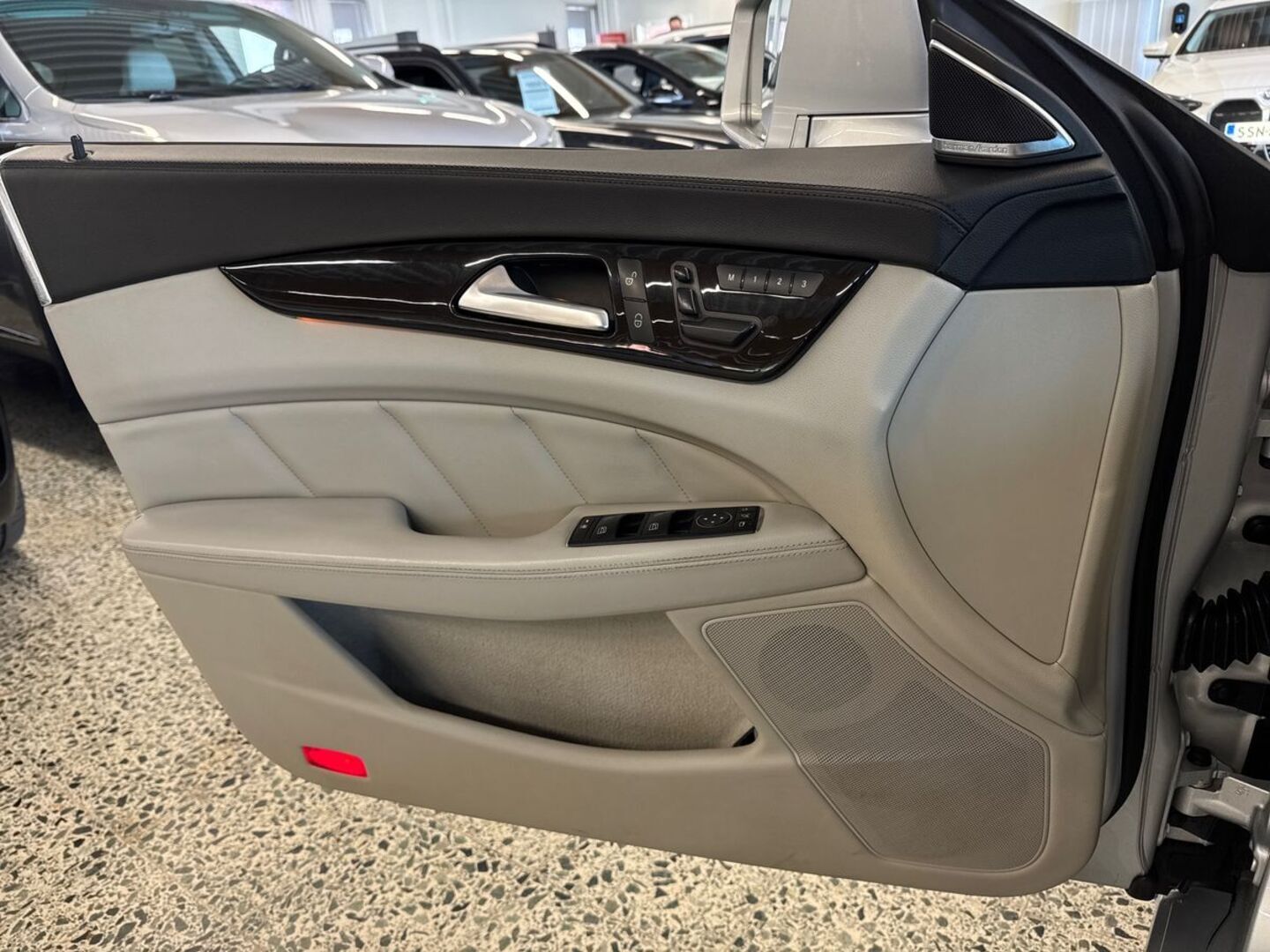 MERCEDES-BENZ CLS 2011