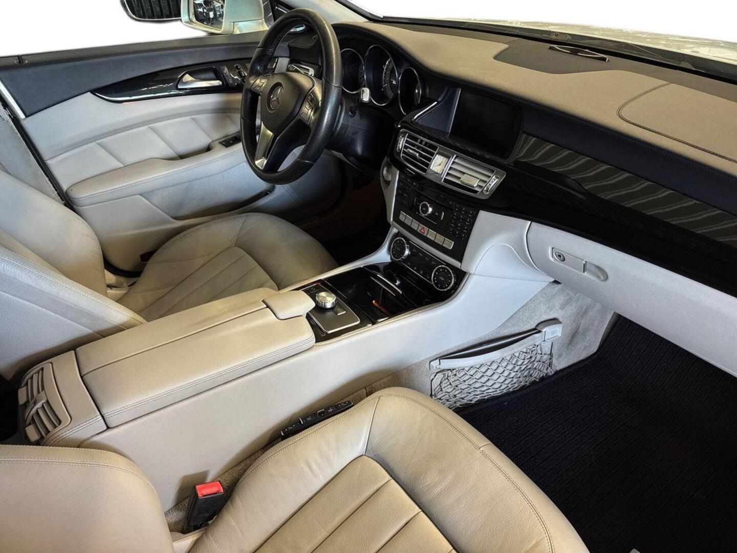 MERCEDES-BENZ CLS 2011