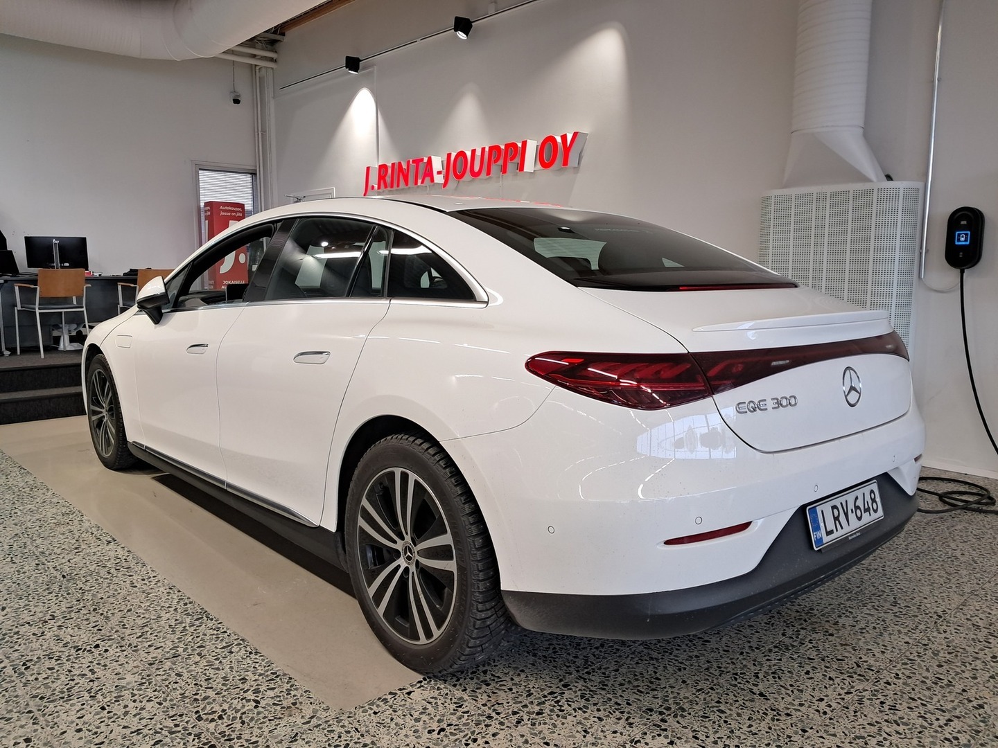 MERCEDES-BENZ EQE 2023