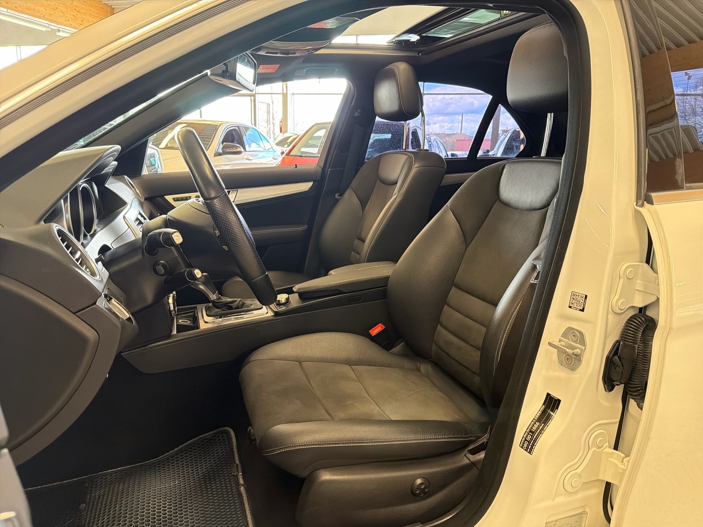 MERCEDES-BENZ C 2014