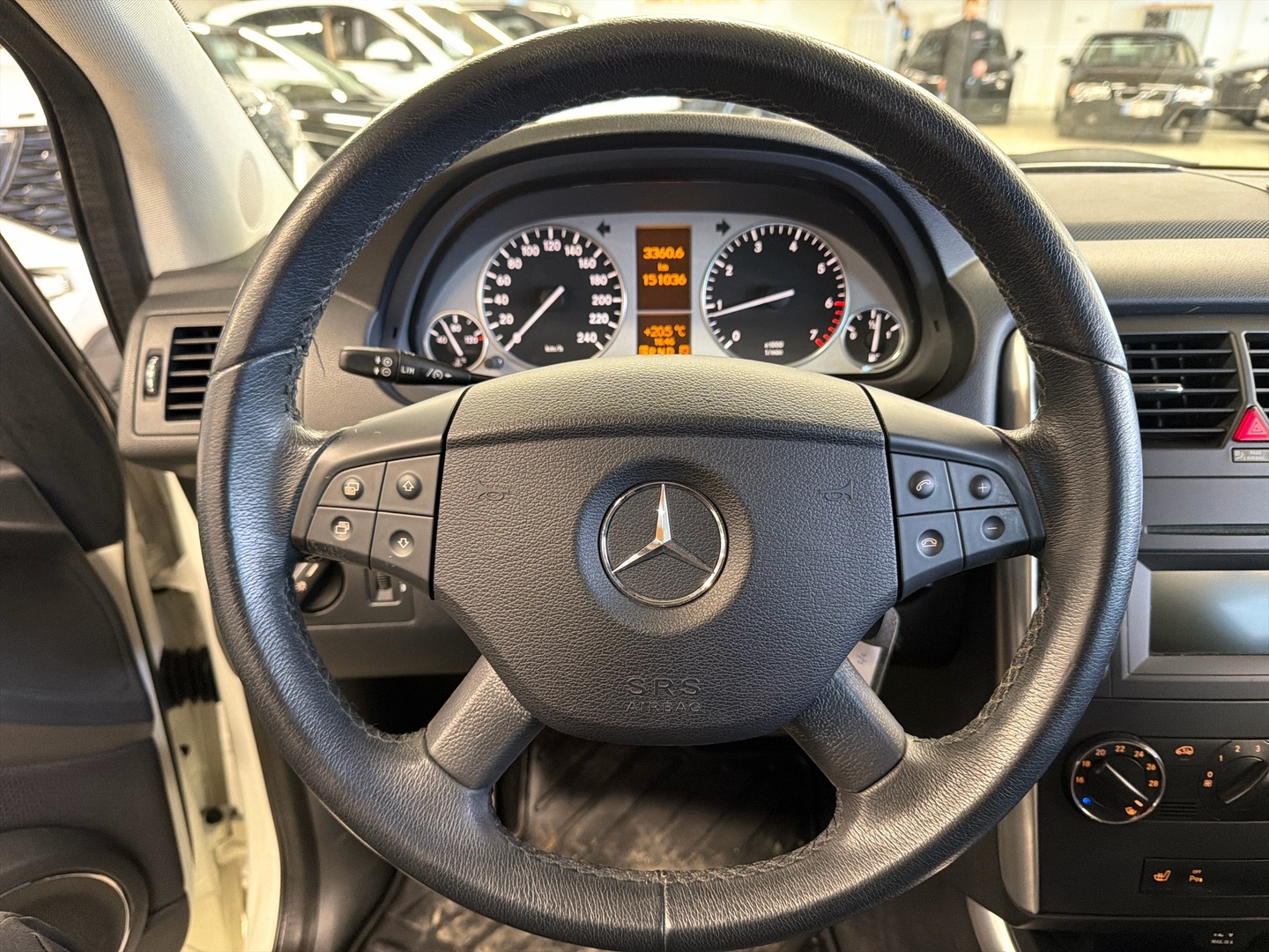 MERCEDES-BENZ B 2011