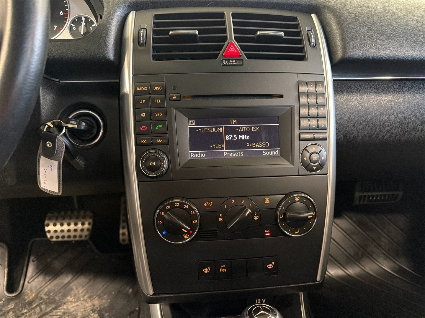 MERCEDES-BENZ B 2011