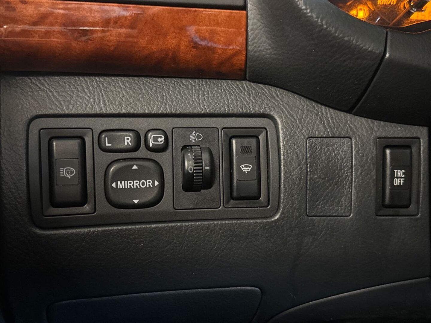 TOYOTA Avensis 22