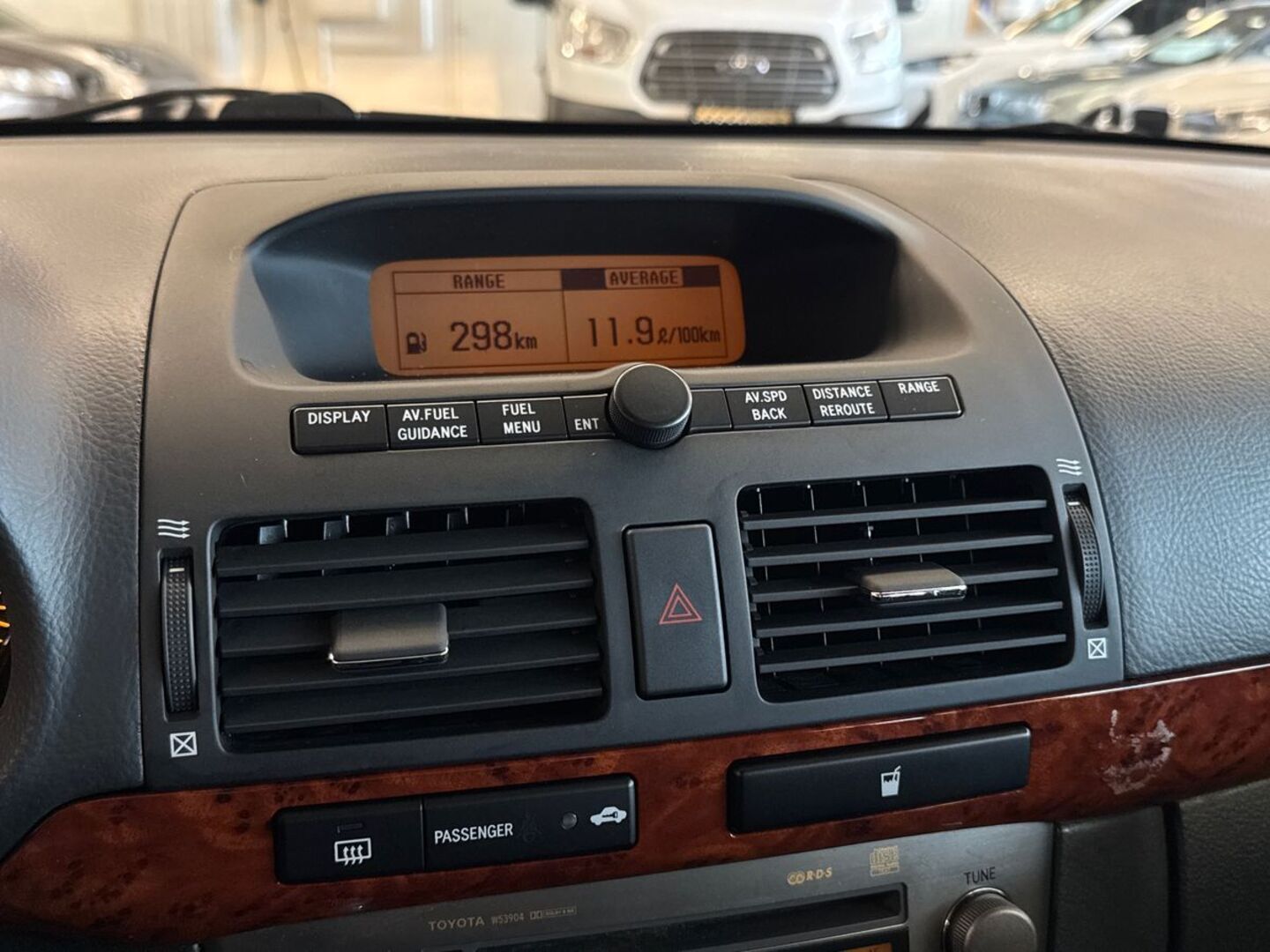 TOYOTA Avensis 25