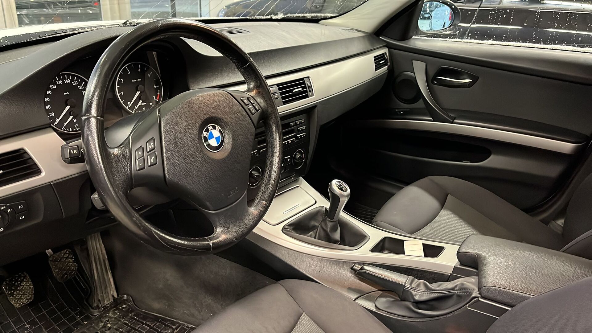 BMW 318 2006