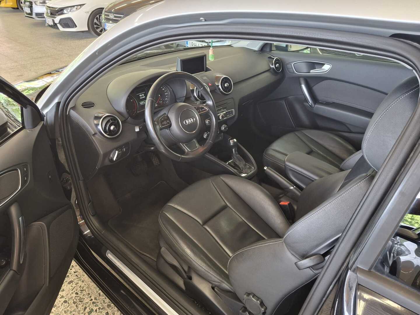 AUDI A1 2010