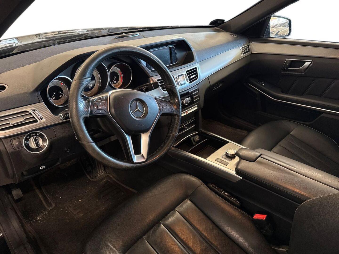 MERCEDES-BENZ E 2015