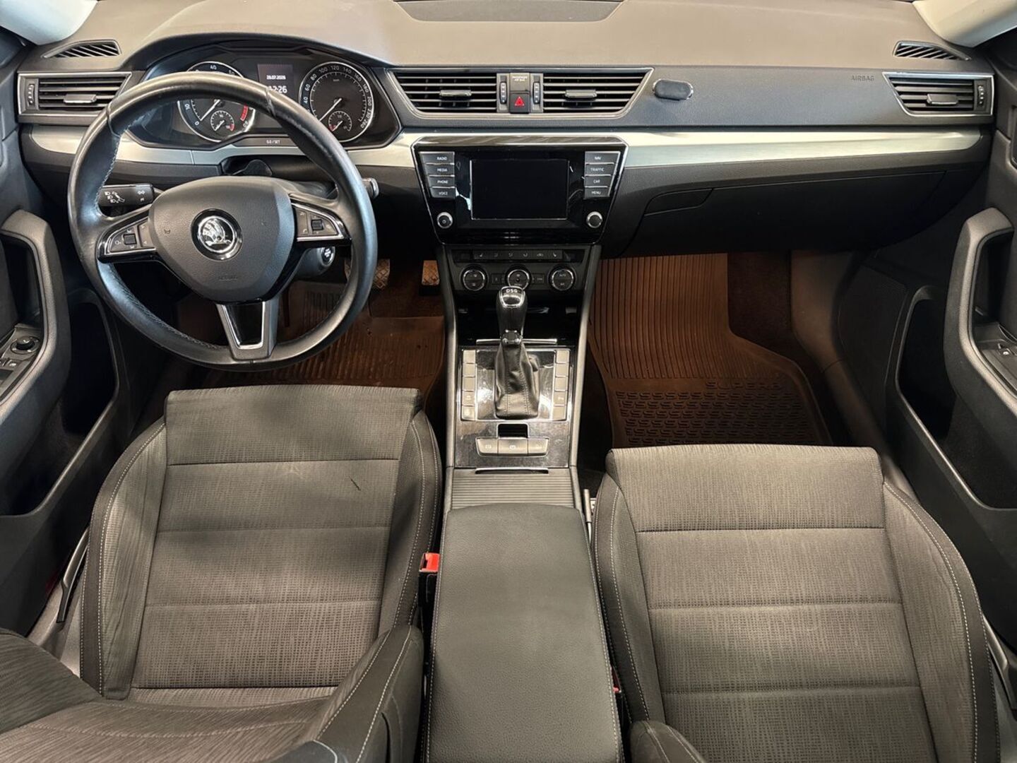 SKODA Superb 2016