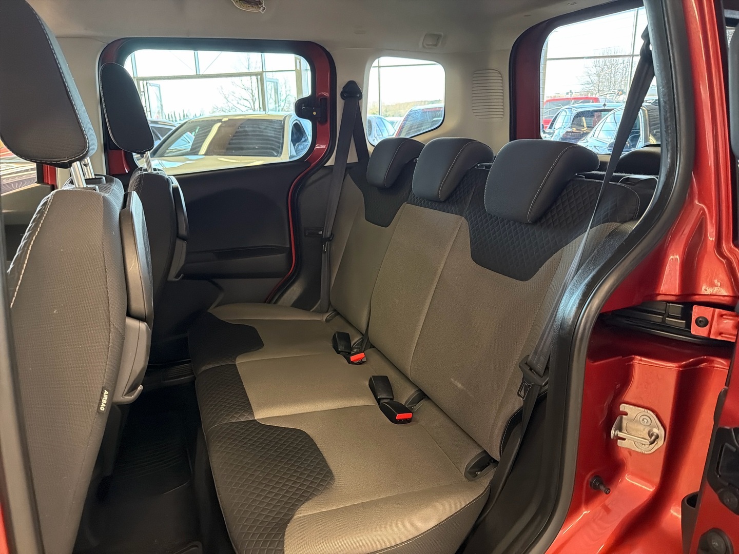 FORD Tourneo Courier 2017