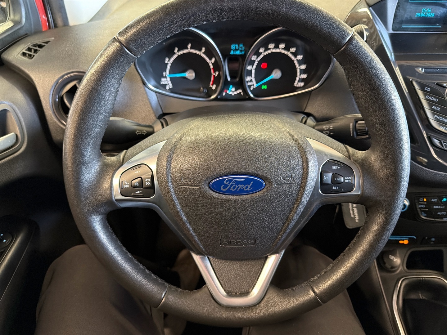 FORD Tourneo Courier 2017