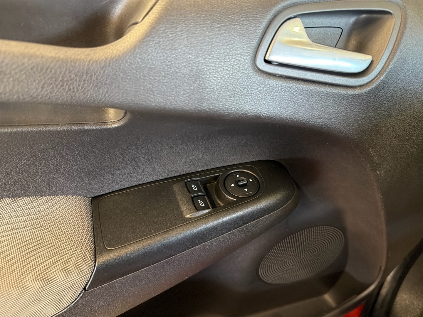 FORD Tourneo Courier 2017