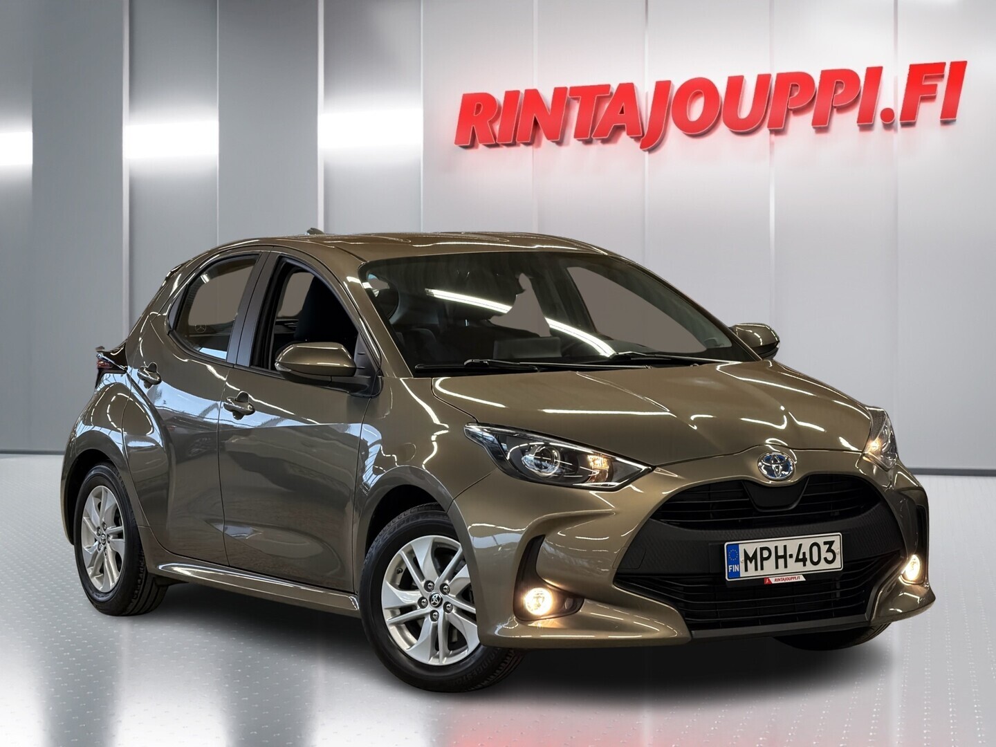 TOYOTA Yaris 2023