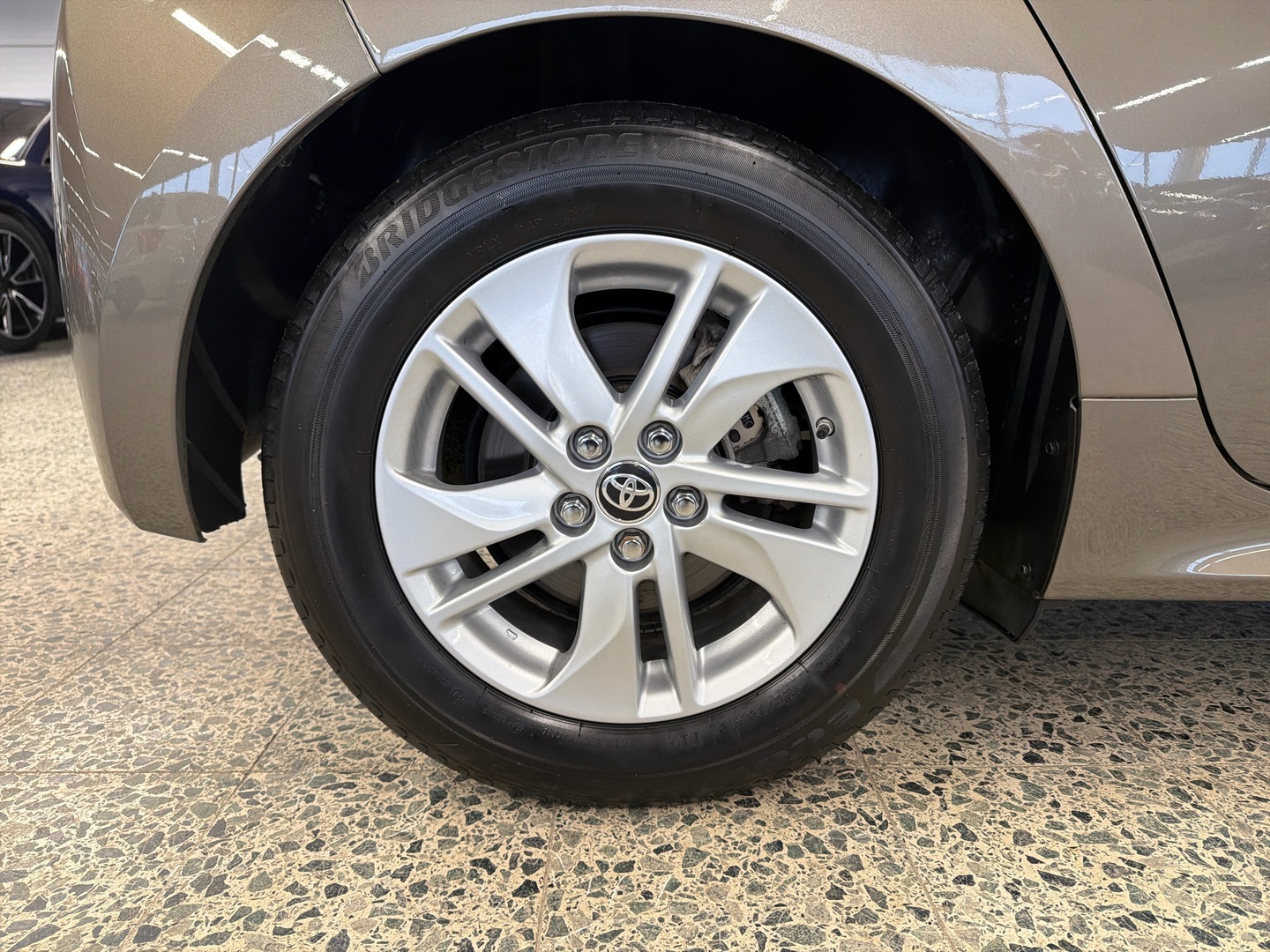 TOYOTA Yaris 2023