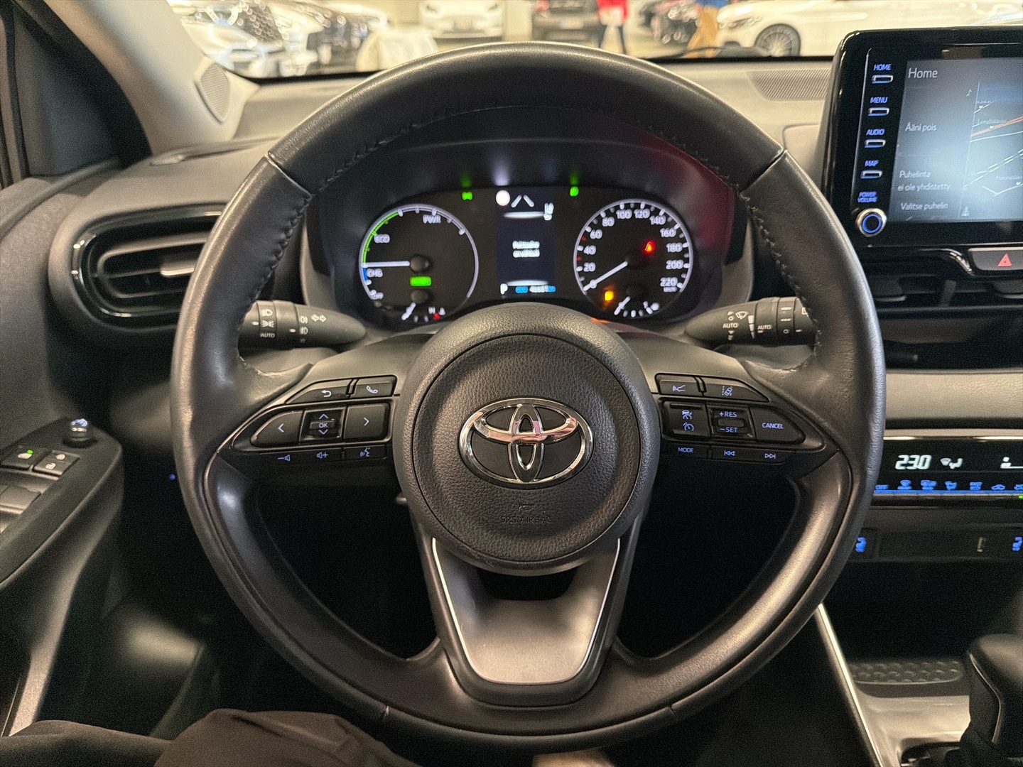 TOYOTA Yaris 2023