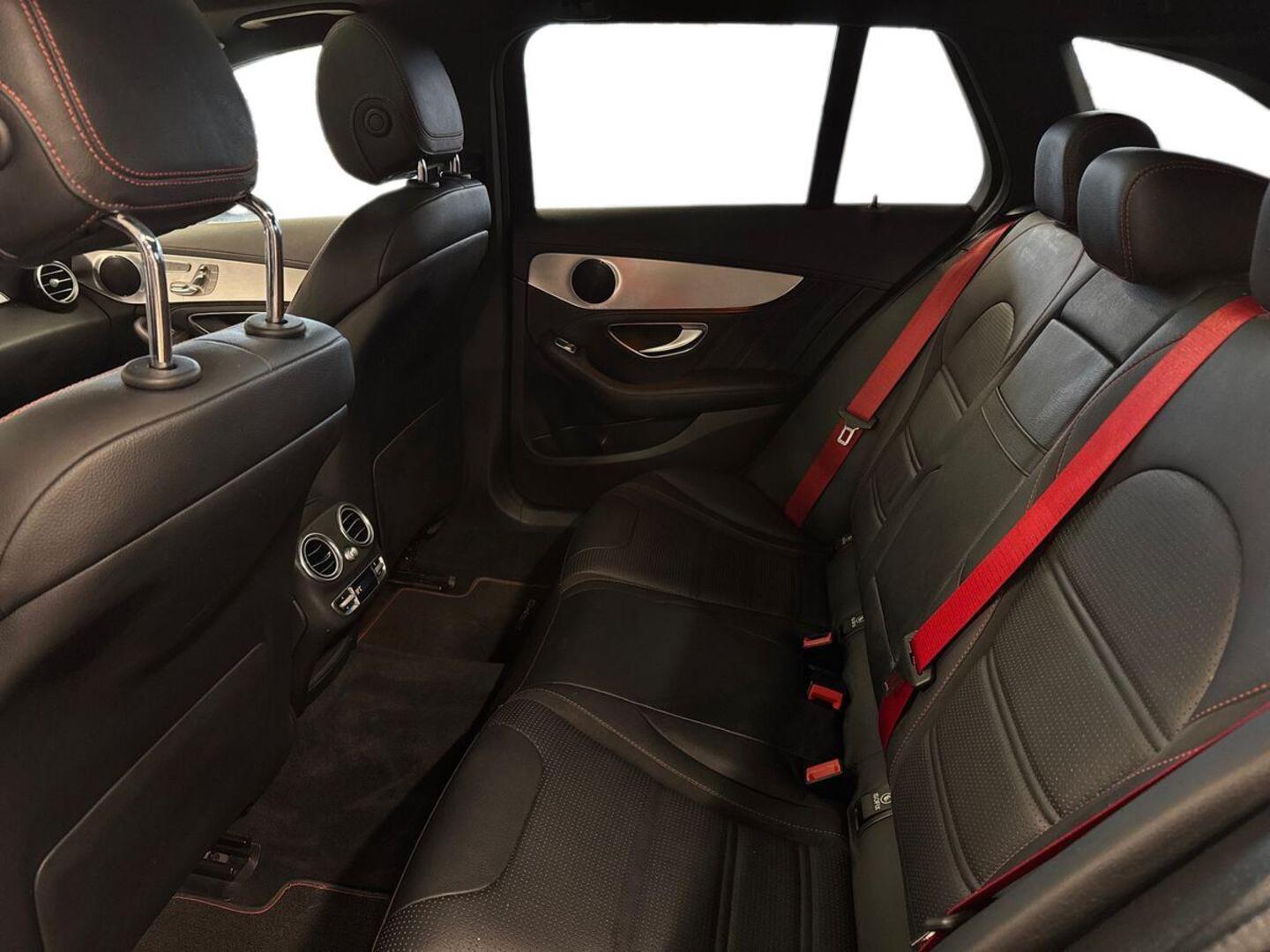 MERCEDES-BENZ C 43 AMG 2016