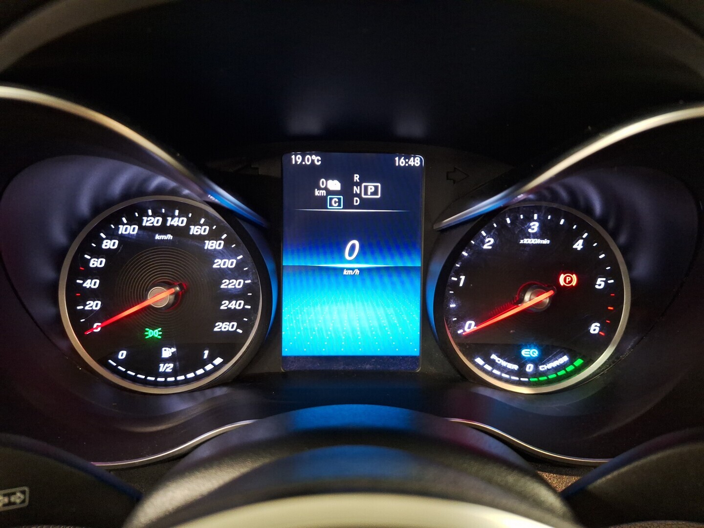 MERCEDES-BENZ C 2020