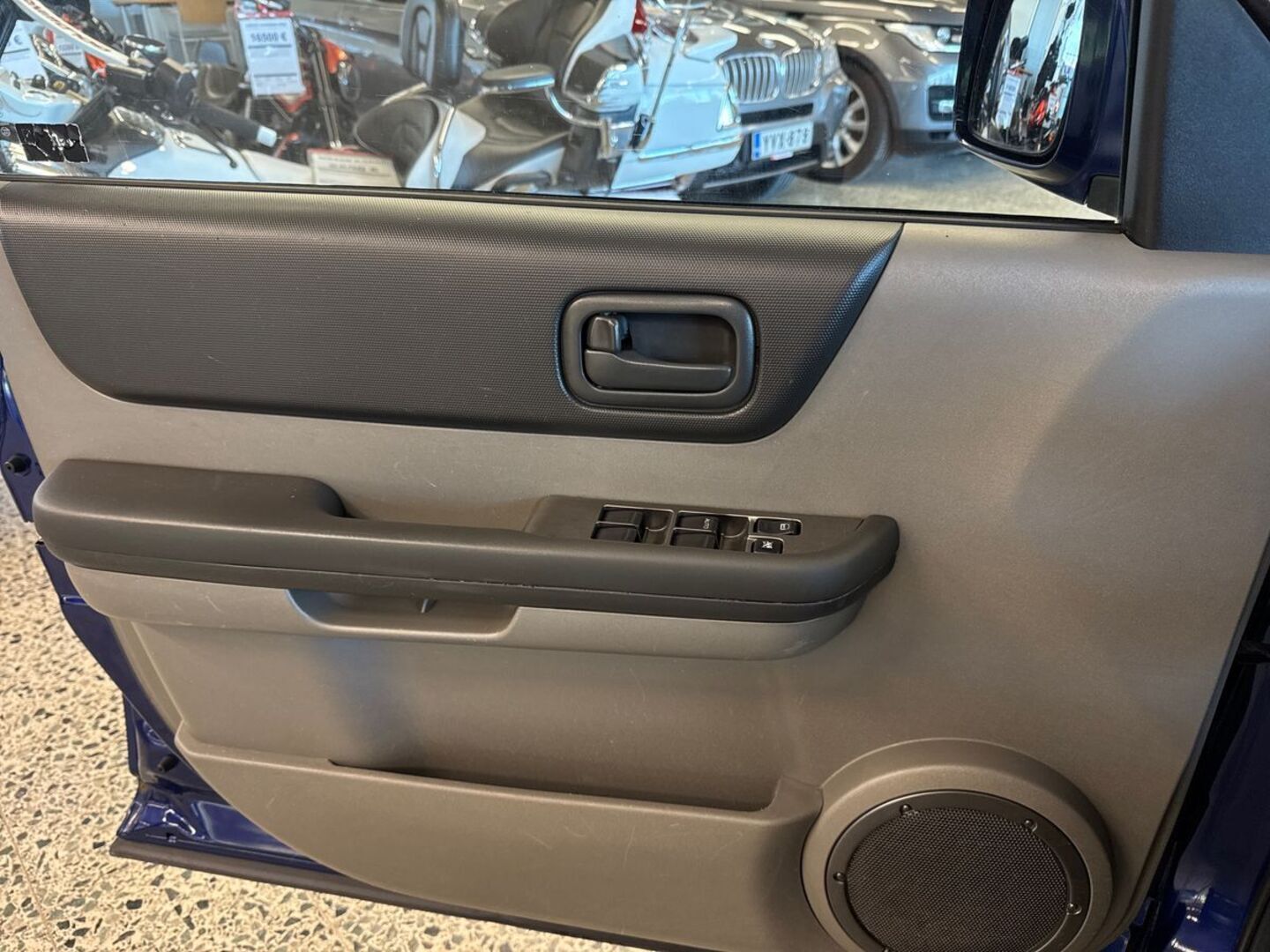 NISSAN X-TRAIL 18