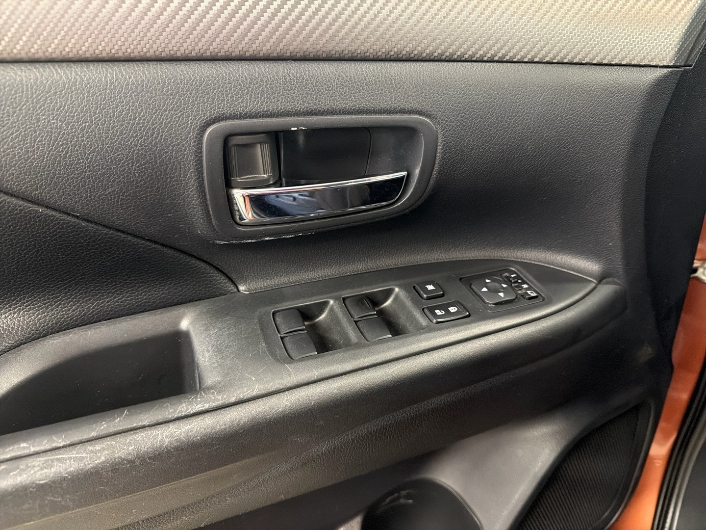 MITSUBISHI Outlander 2013