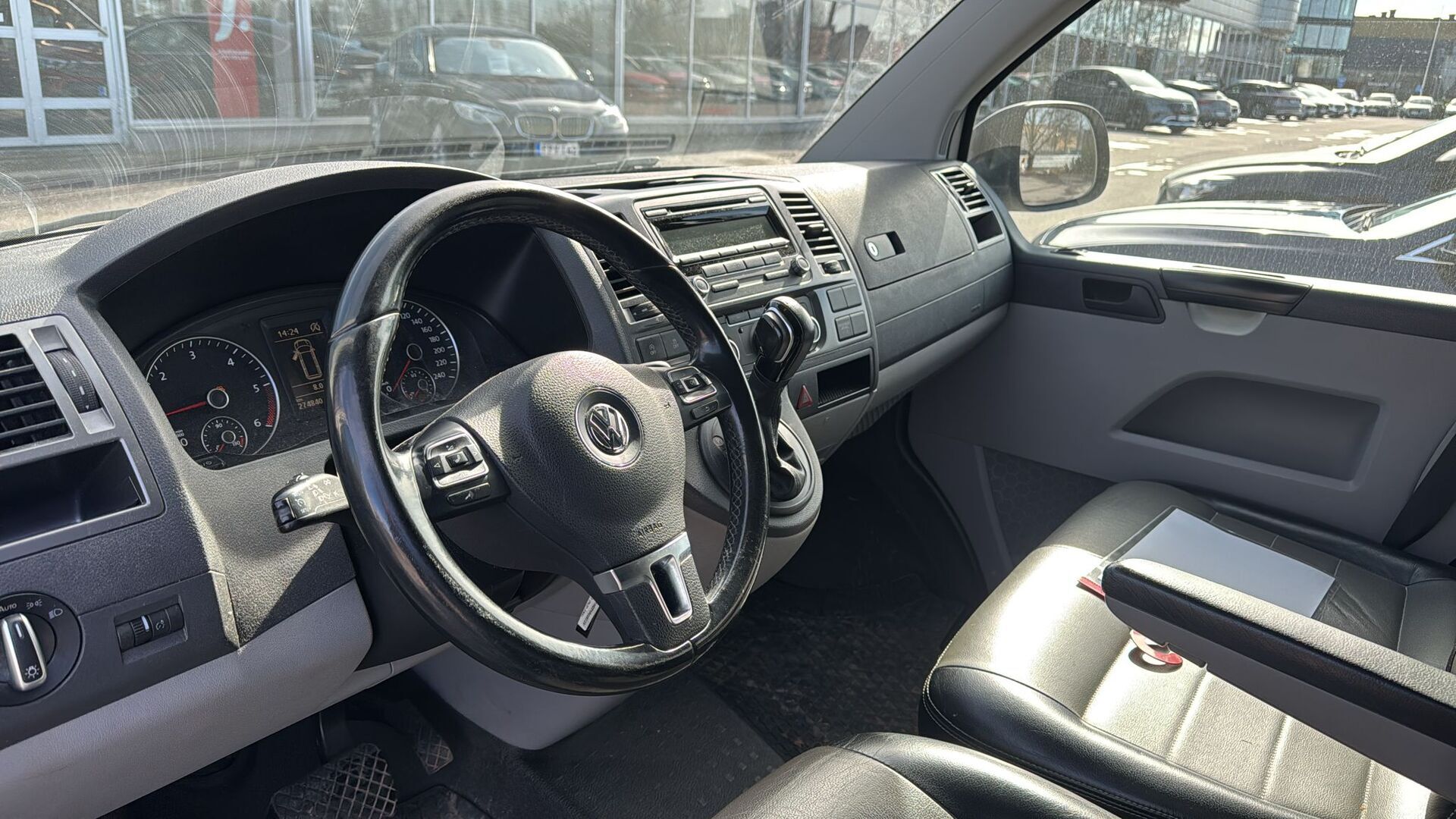 VOLKSWAGEN Transporter 2015