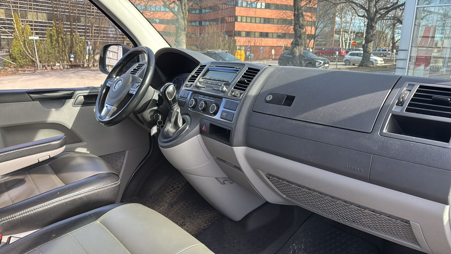 VOLKSWAGEN Transporter 2015