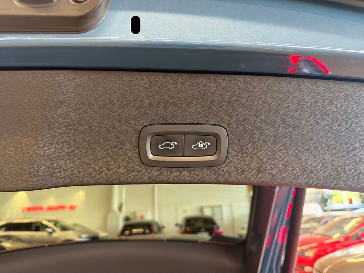VOLVO C40 2023