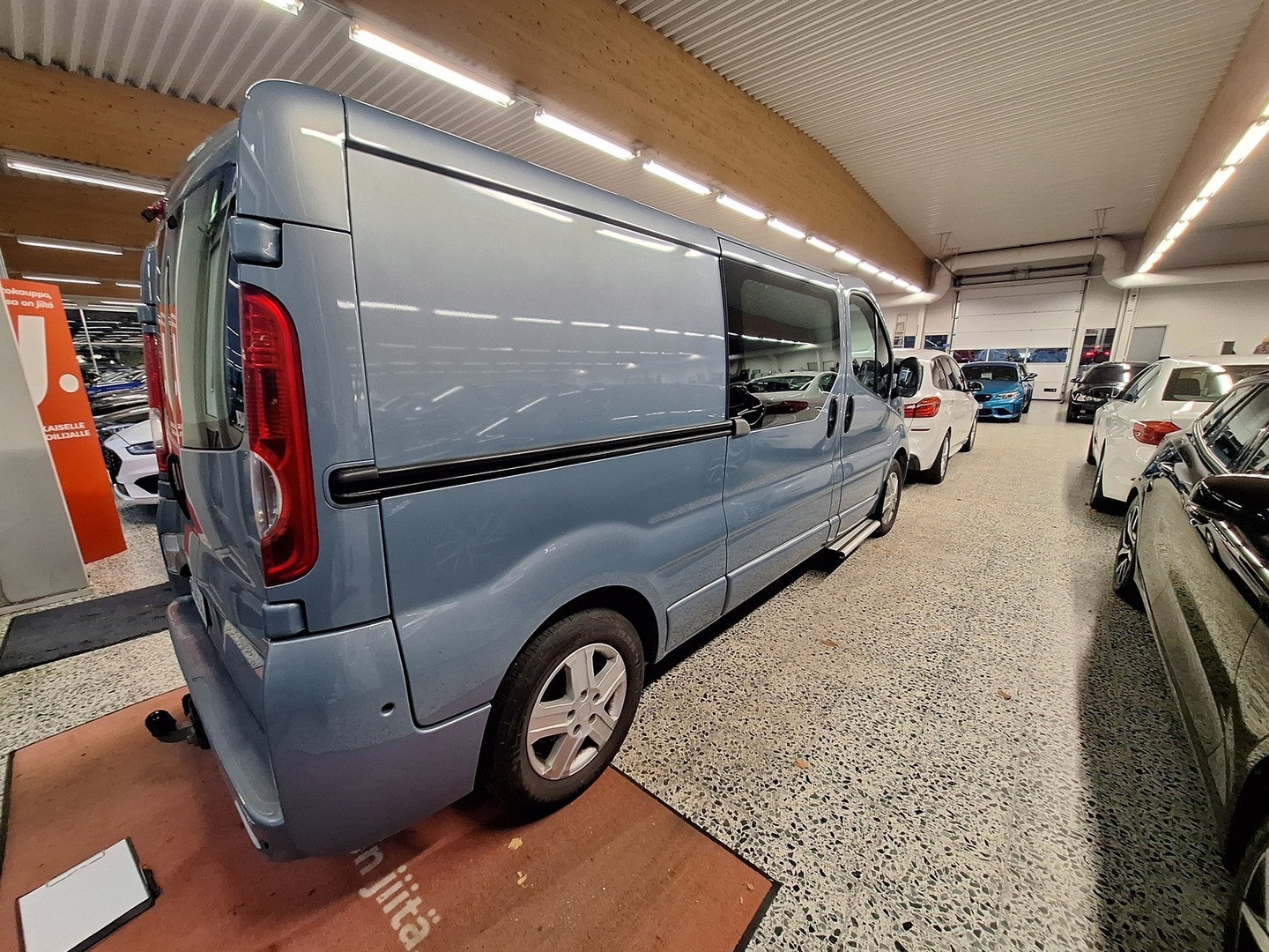 OPEL Vivaro 2012