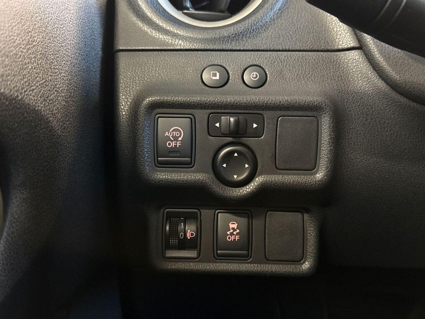 NISSAN Note 22