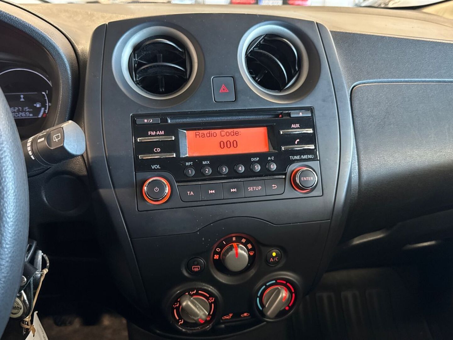 NISSAN Note 24