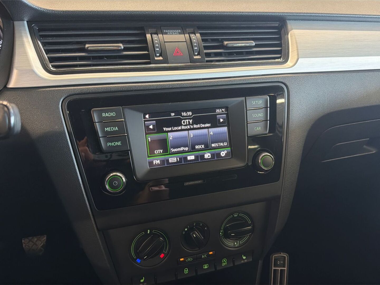 SKODA Rapid 2016