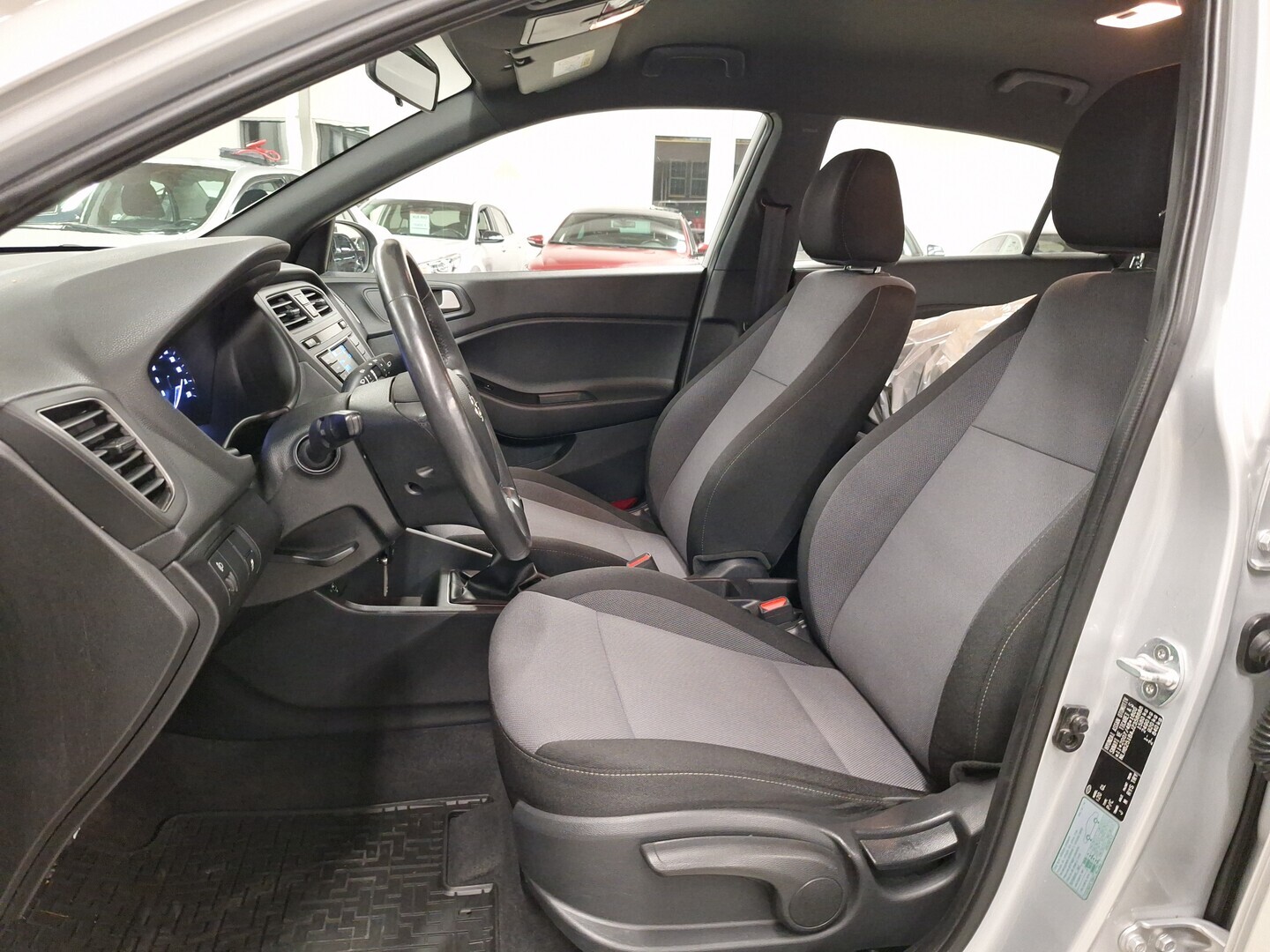HYUNDAI i20 5d 2018