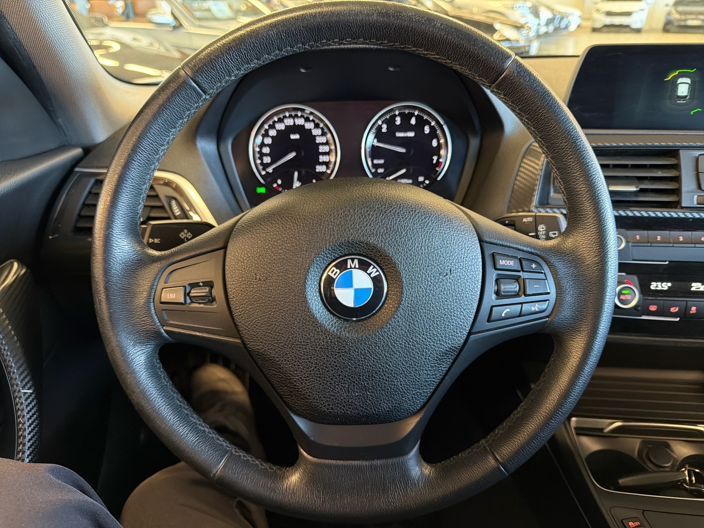BMW 118 2018