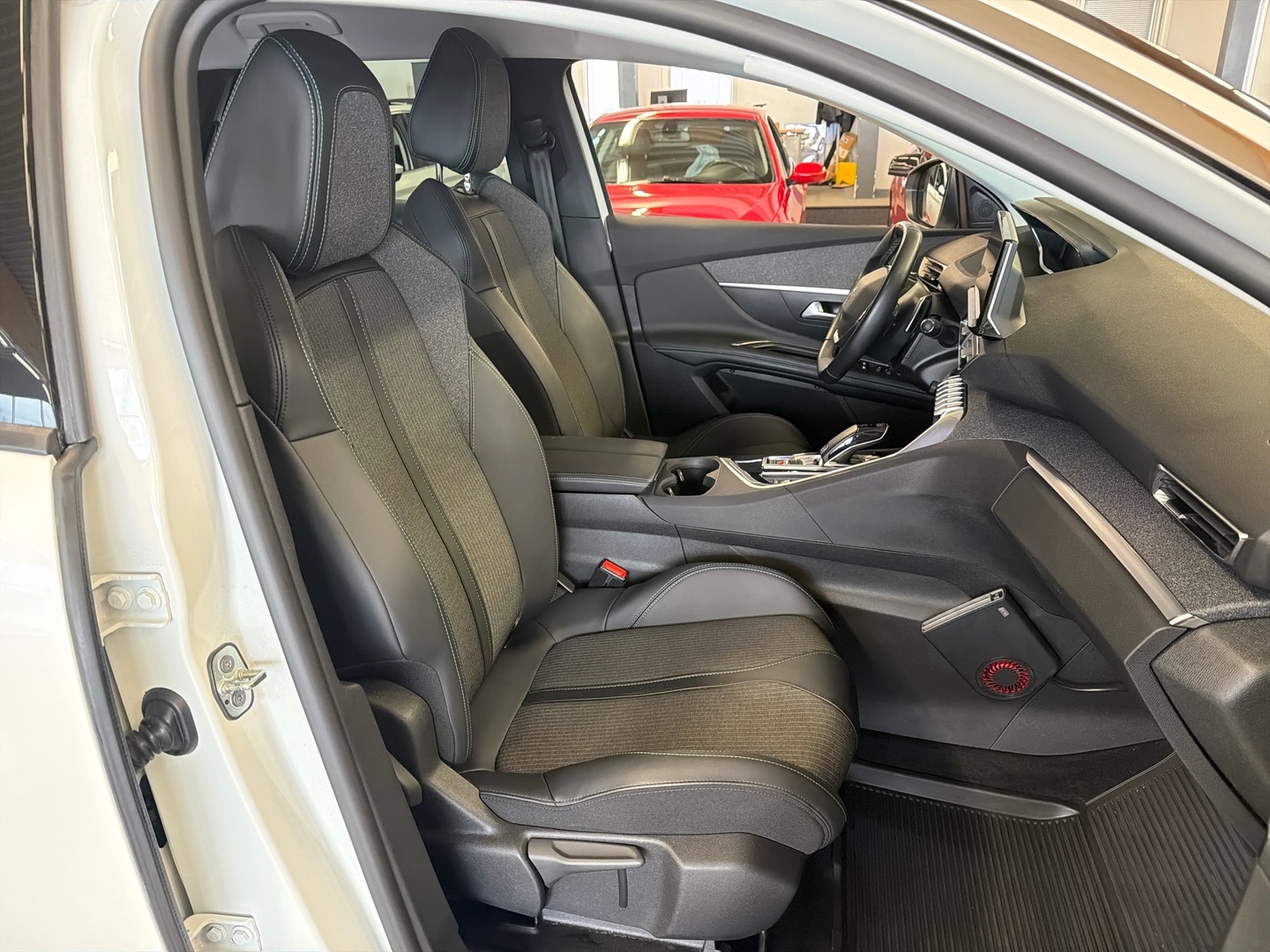 PEUGEOT 3008 2022