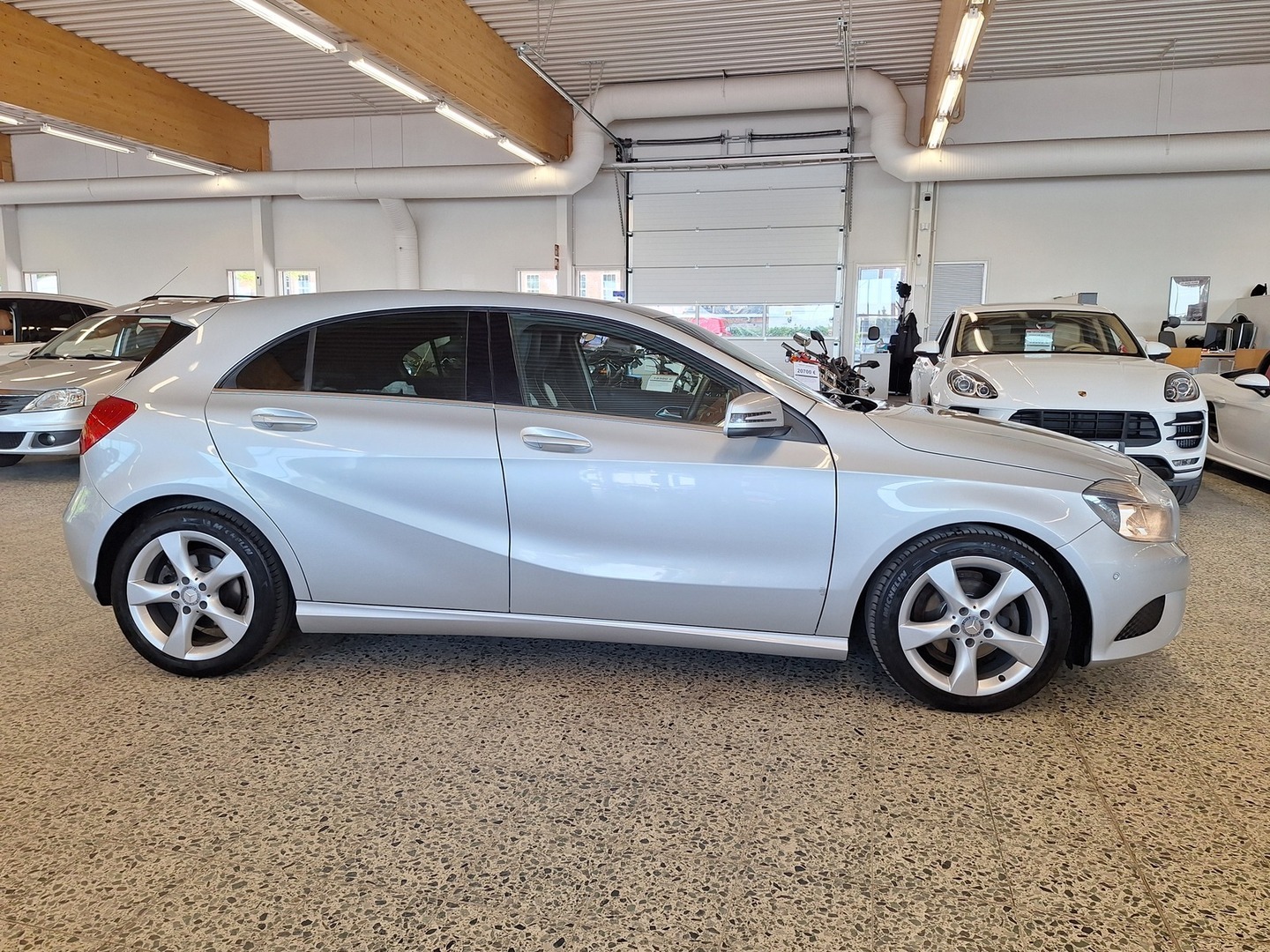 MERCEDES-BENZ A 2013