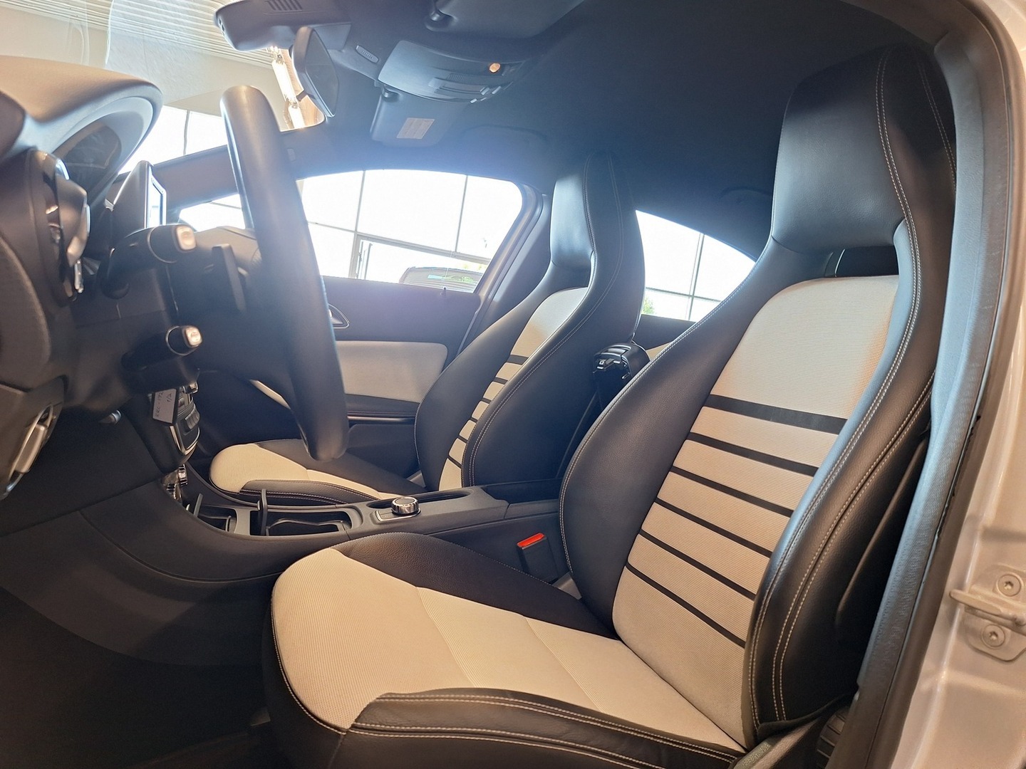 MERCEDES-BENZ A 2013