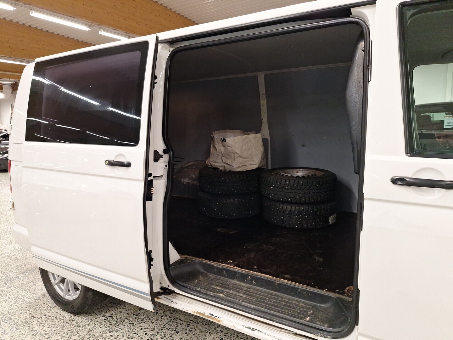 VOLKSWAGEN Transporter 2013