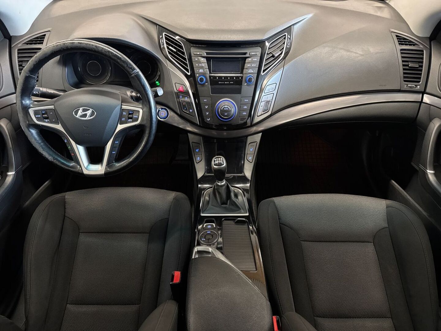 HYUNDAI i40 Wagon 28
