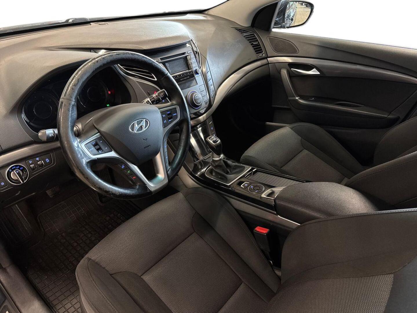 HYUNDAI i40 Wagon 7