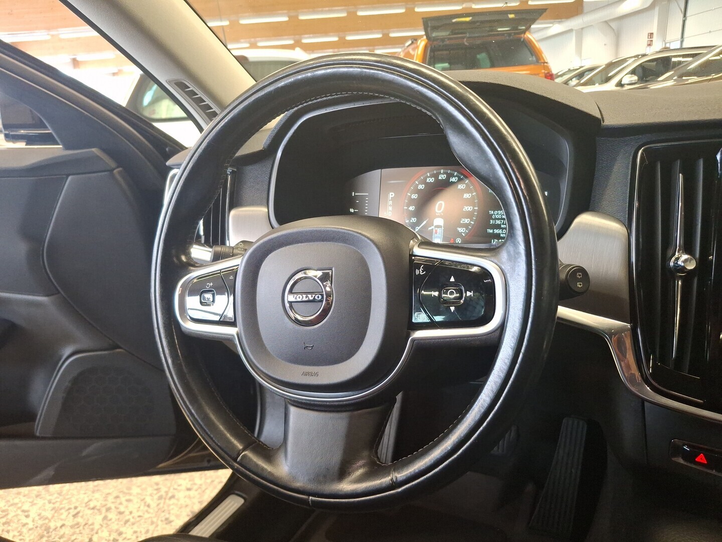 VOLVO V90 2017