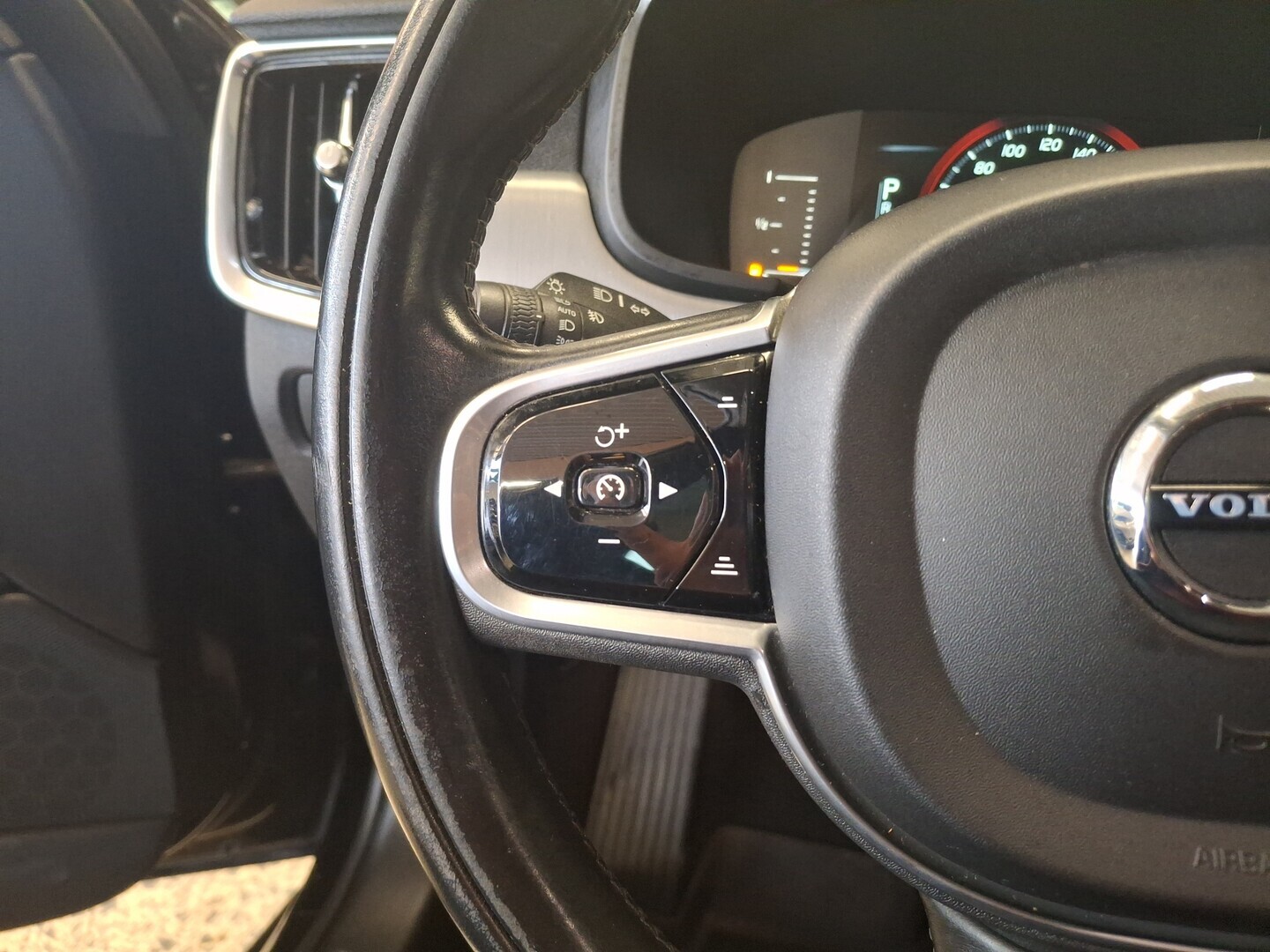VOLVO V90 2017