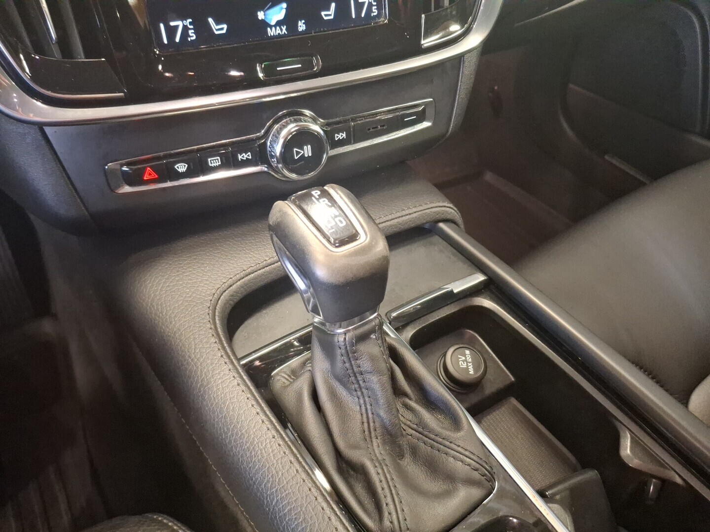VOLVO V90 2017